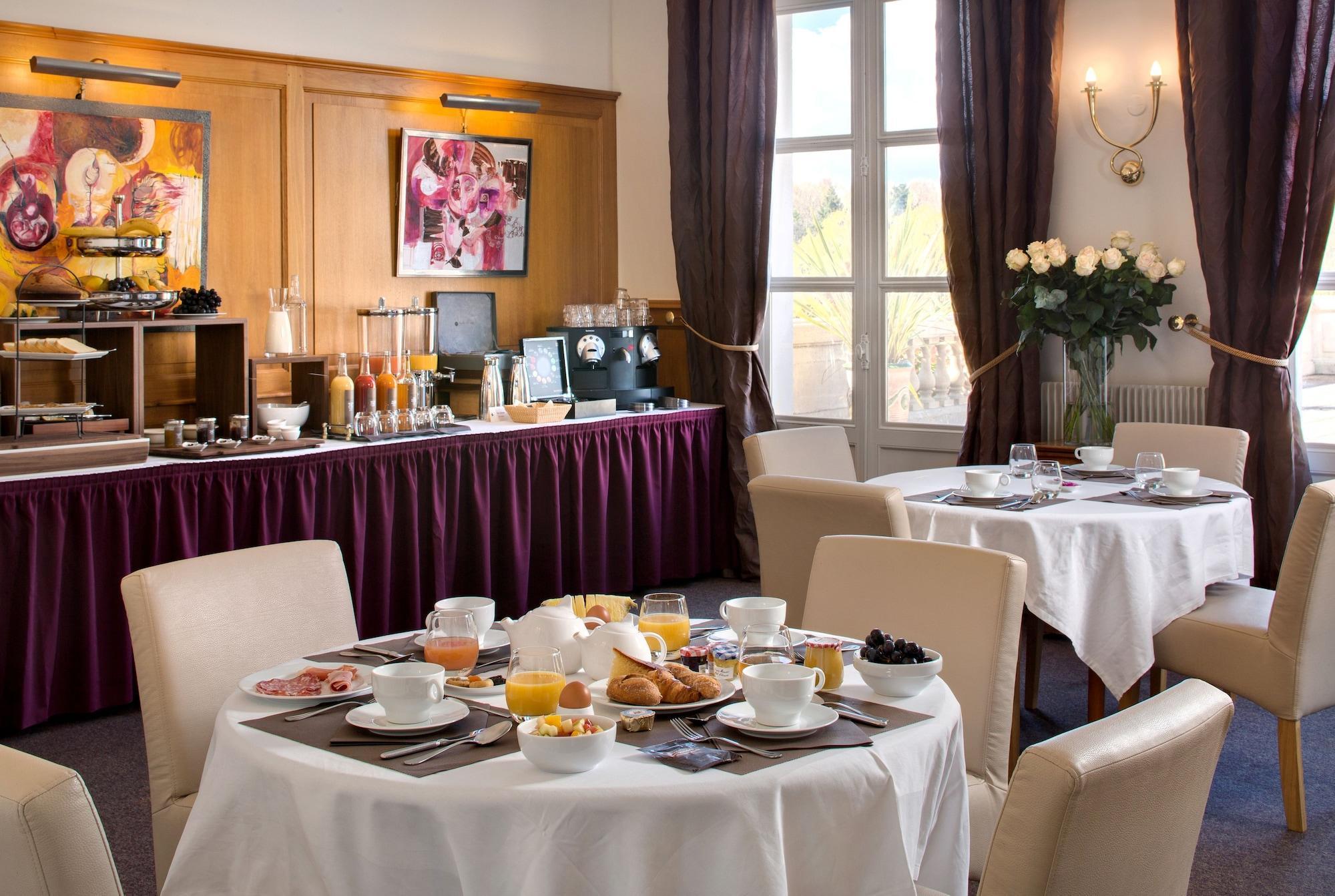 Domaine Et Golf De Vaugouard - La Maison Younan Fontenay-sur-Loing المظهر الخارجي الصورة